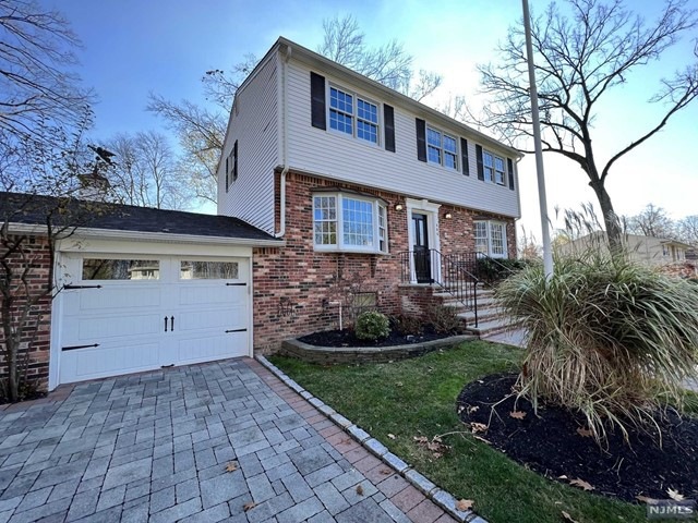 406 Almar Ct, Northvale, NJ 07647 - photo 1
