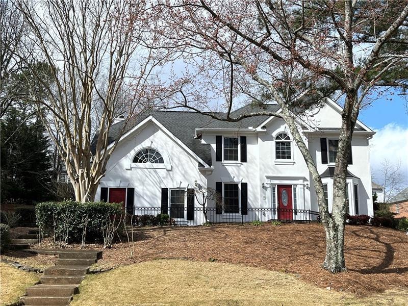 Freshly painted, updated Laurelwood home in Johns 