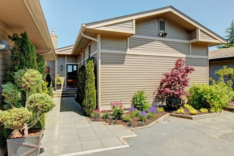 744 Walnut St, Edmonds, WA 98020 - photo 1