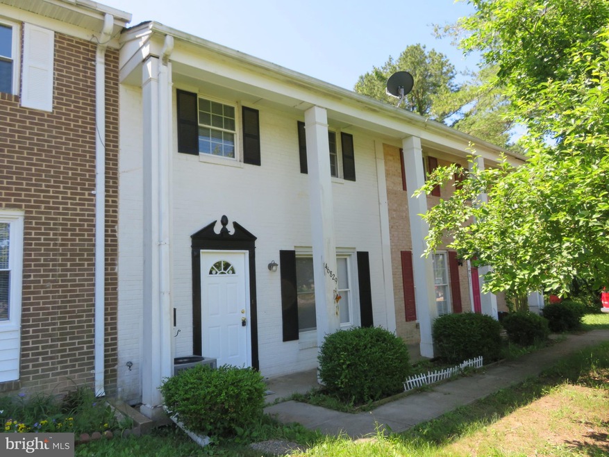 46829 S Shangri la Dr, Lexington Park, MD 20653 - photo 1