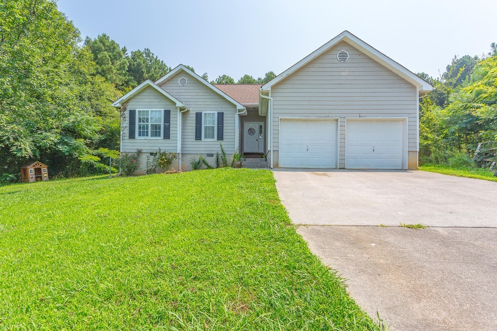 593 Mcentire Cir, Chatsworth, GA 30705 - photo 1