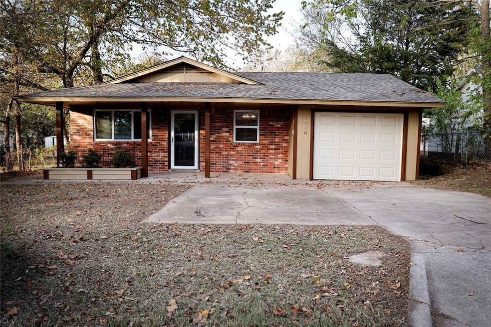 1306 E Wallace St, Shawnee, OK 74801 - photo 1