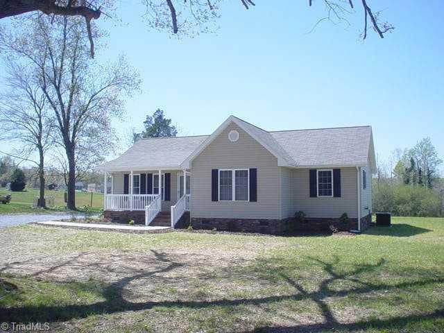 1974 Foxfire Rd, Asheboro, NC 27205 - photo 1