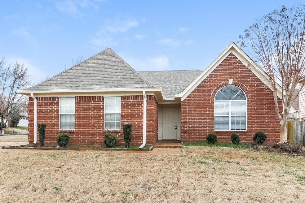 995 Scofield Dr, Cordova, TN 38018 - photo 1