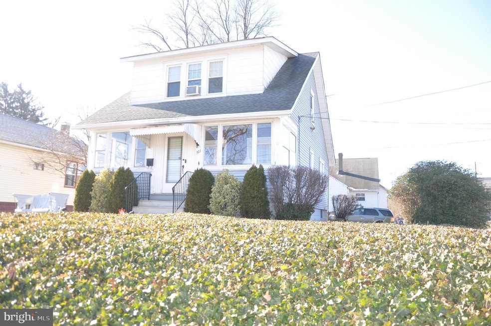 301 Laurel Ave, Oaklyn, NJ 08107 - photo 1