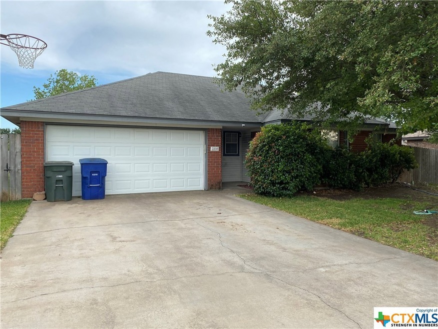 2208 Mattie Cir, Copperas Cove, TX 76522 - photo 1