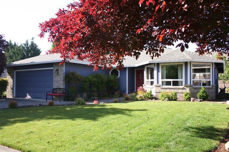 2651 Montara Dr, Medford, OR 97504 - photo 1