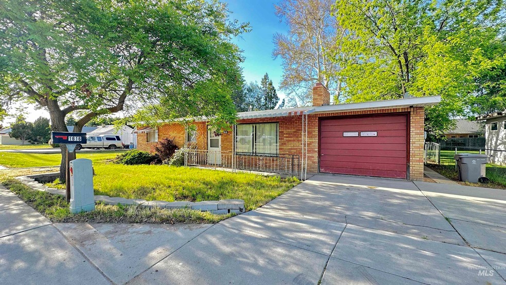 Sold • Co-Listing Agent