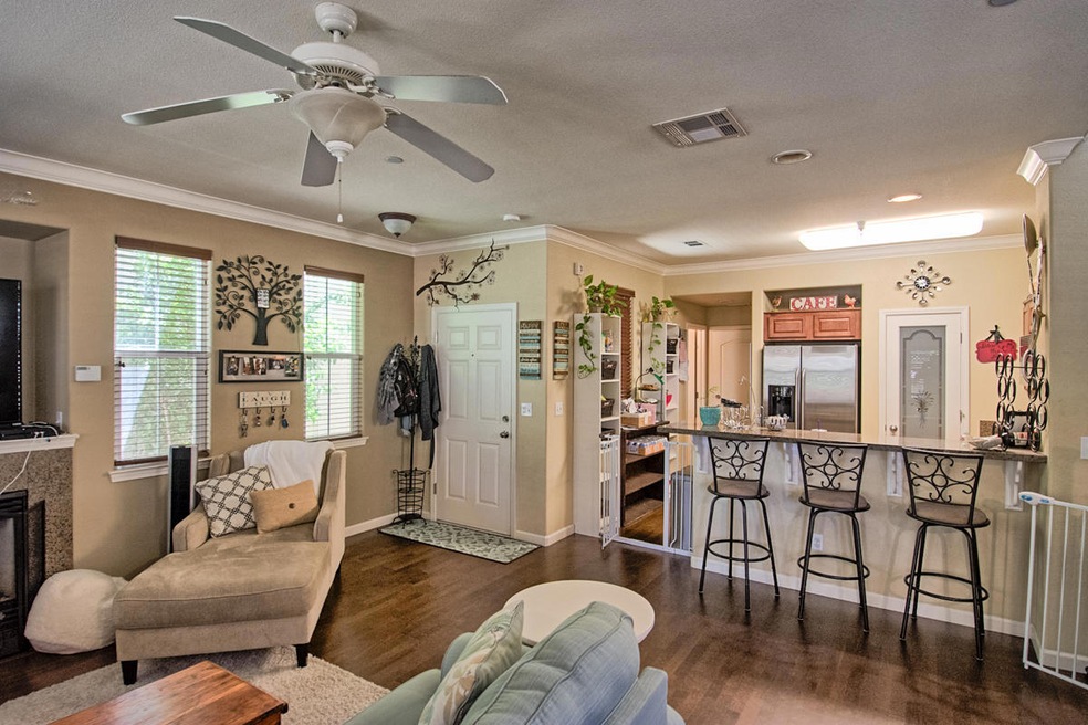 2372 La Villa Way, Redding, CA 96003 - photo 1