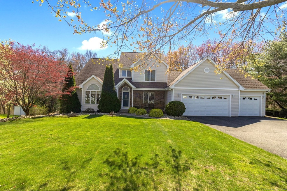 238 Deerbrooke Cir, Southington, CT 06489 - photo 1