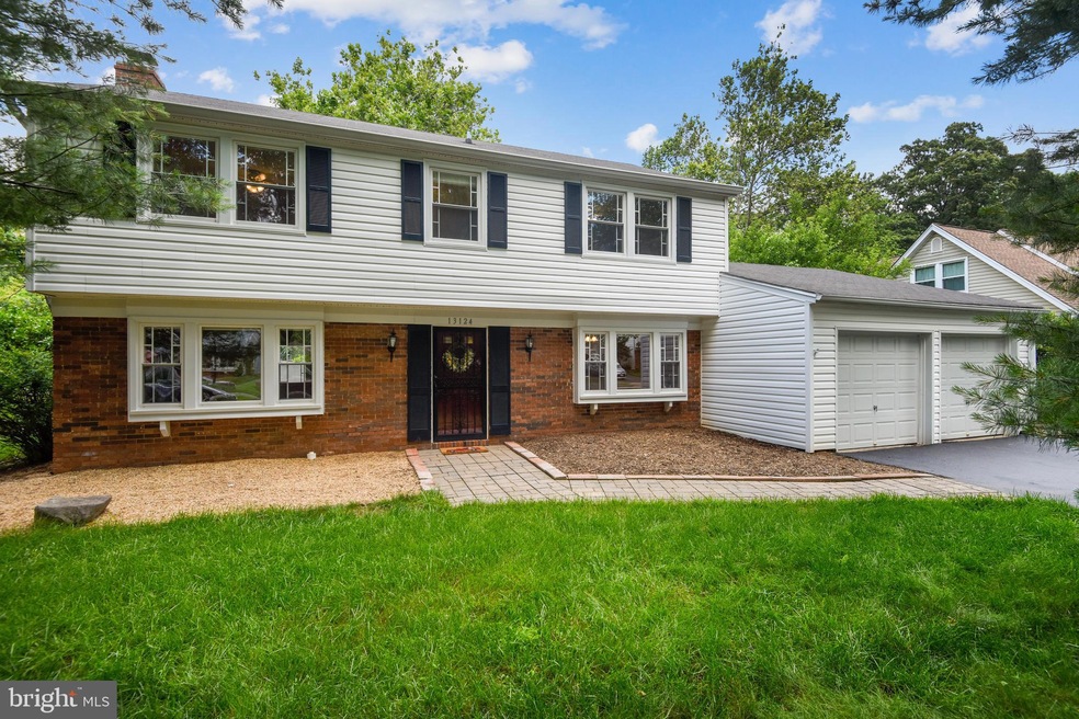 13124 Mercury Ln, Fairfax, VA 22033 - photo 1