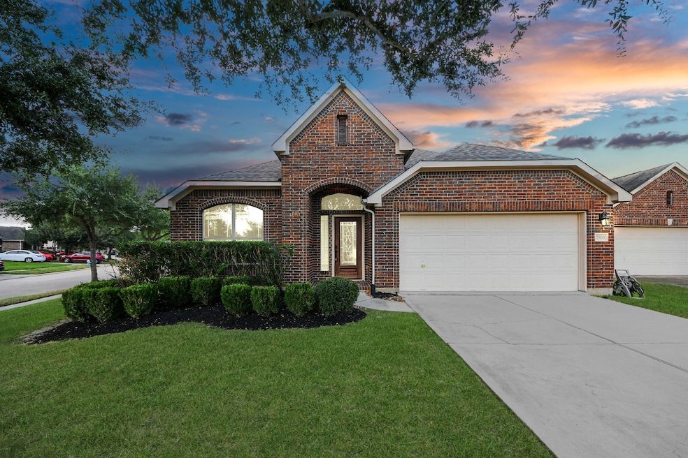 7503 Amber Village Cir, Richmond, TX 77407 - photo 1