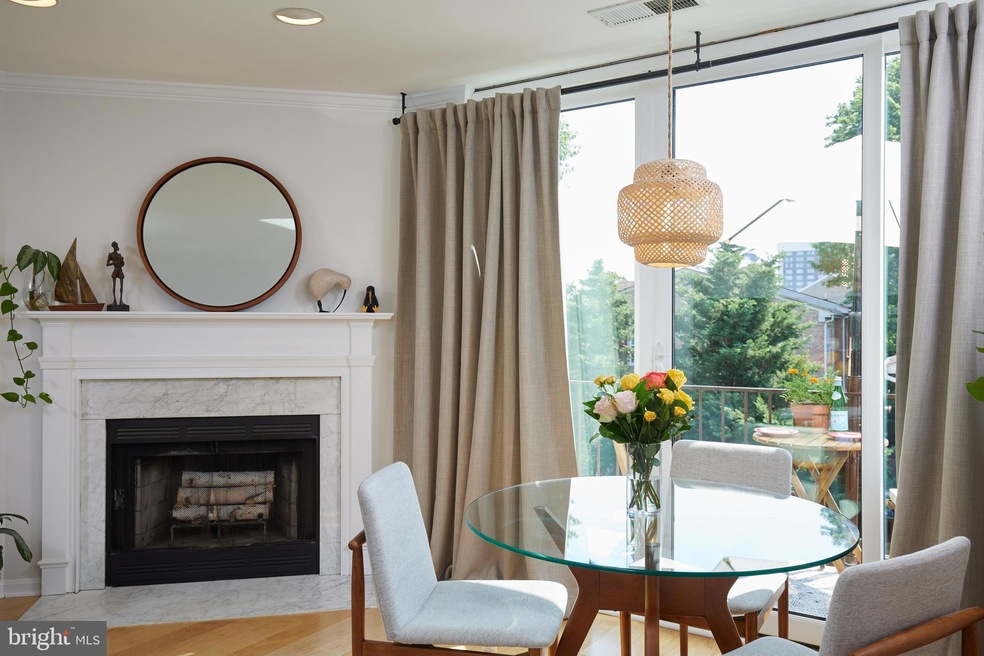 941 S Scott St unit 2, Arlington, VA 22204 - photo 1