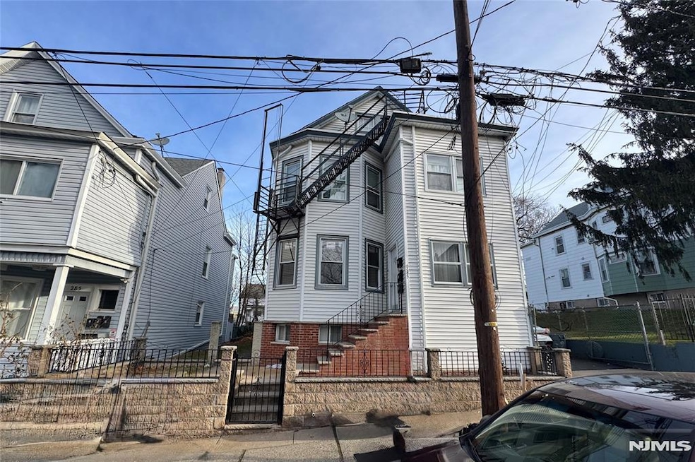 285 Paxton St unit 1, Paterson, NJ 07503 - photo 1