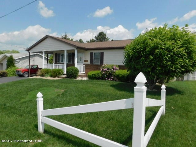 53 Highland Dr, Hanover Township, PA 18706 - photo 1