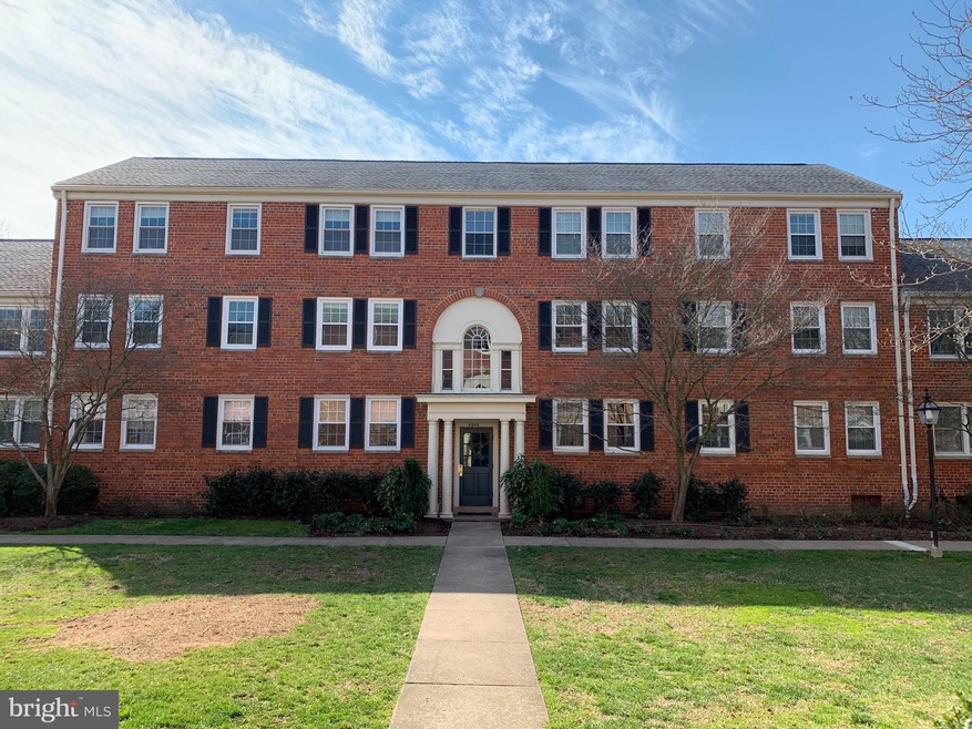 6508 Boulevard View unit A1, Alexandria, VA 22307 - photo 1