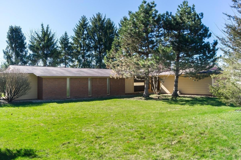 3445 Woodview Pl, Columbus, OH 43220