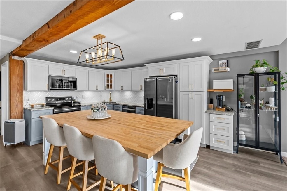 96 Old Colony Ave unit 341, East Taunton, MA 02718 - photo 1