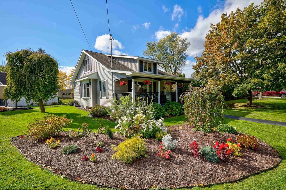 26 Phillips Rd, Rensselaer, NY 12144 - photo 1