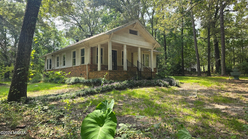 80 Hillside Ln.