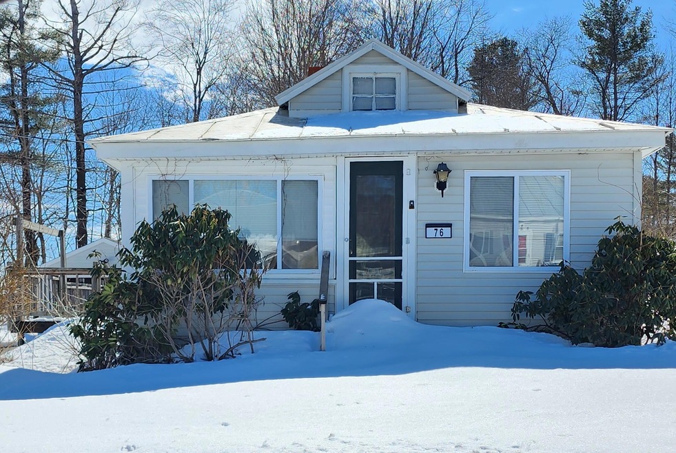 76 Oakland St, Waterville, ME 04901 - photo 1