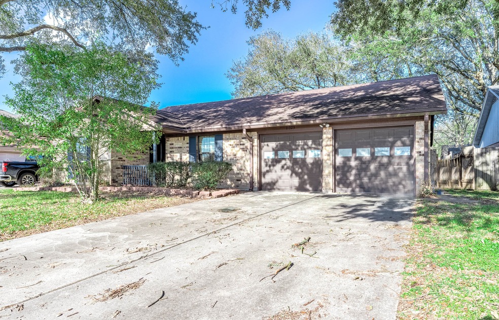 11323 Newton St, Houston, TX 77089 - photo 1