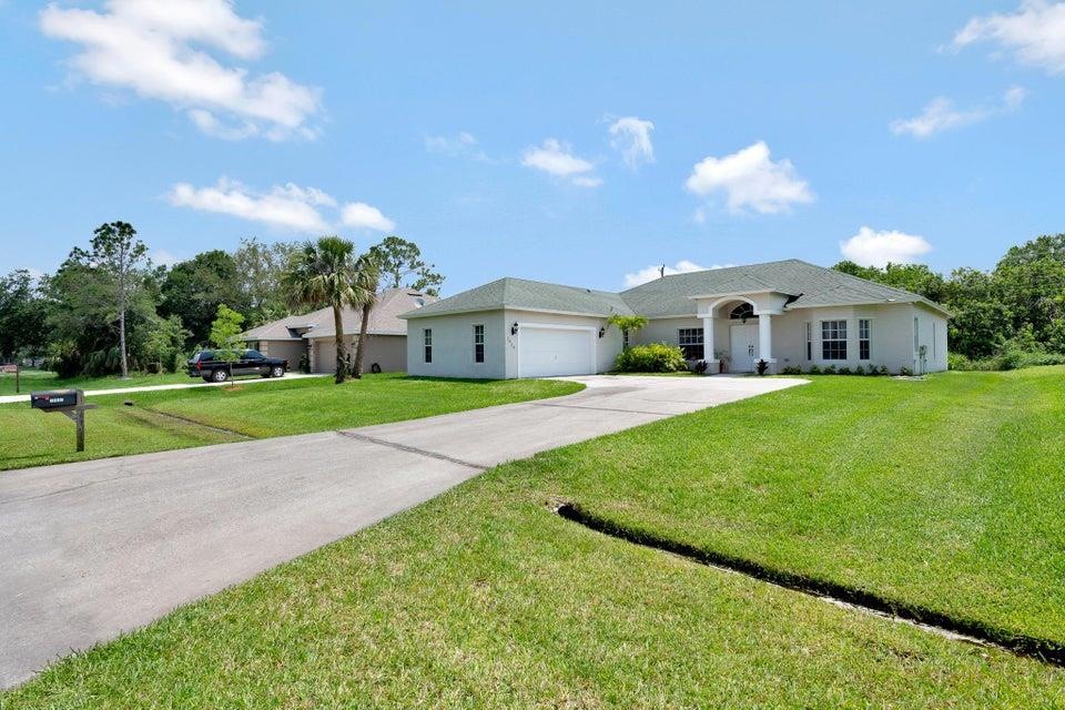 925-SW-Beard-St-Port-St-Lucie_EZP_0139