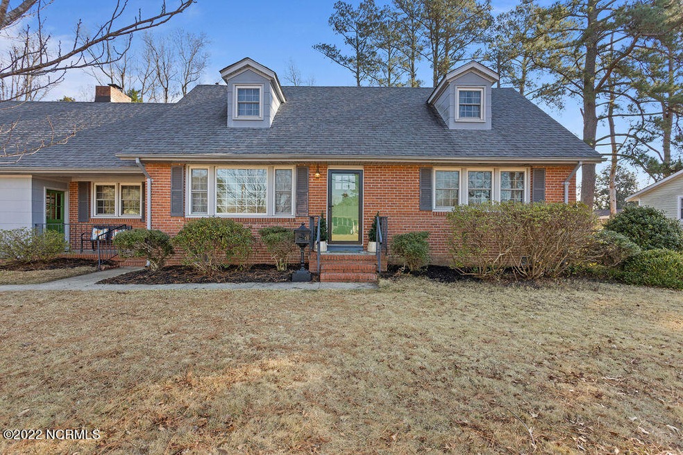 1104 Clifton Rd, Jacksonville, NC 28540 - photo 1