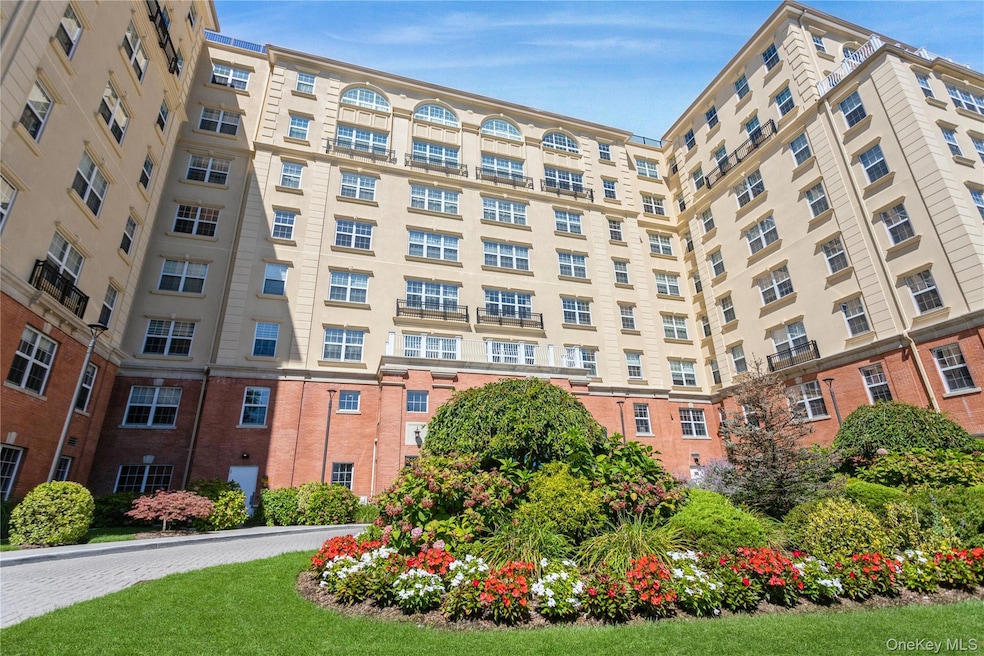 Cambium Condos unit 607, Larchmont, NY 10538 - photo 1