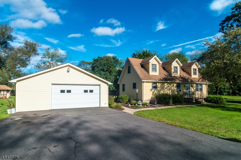 15 Buttermilk Bridge Rd, Washington, NJ 07882 - photo 1