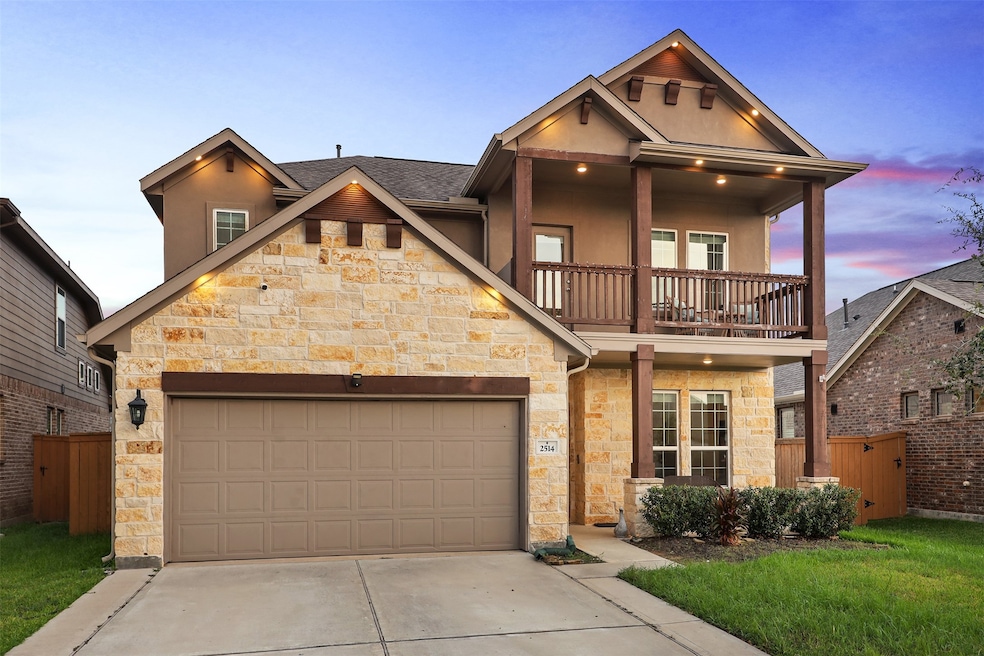 2514 Arbor Edge Crossing, La Marque, TX 77568 - photo 1