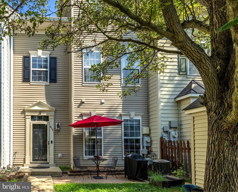 815 Oyster Ct, Odenton, MD 21113 - photo 1