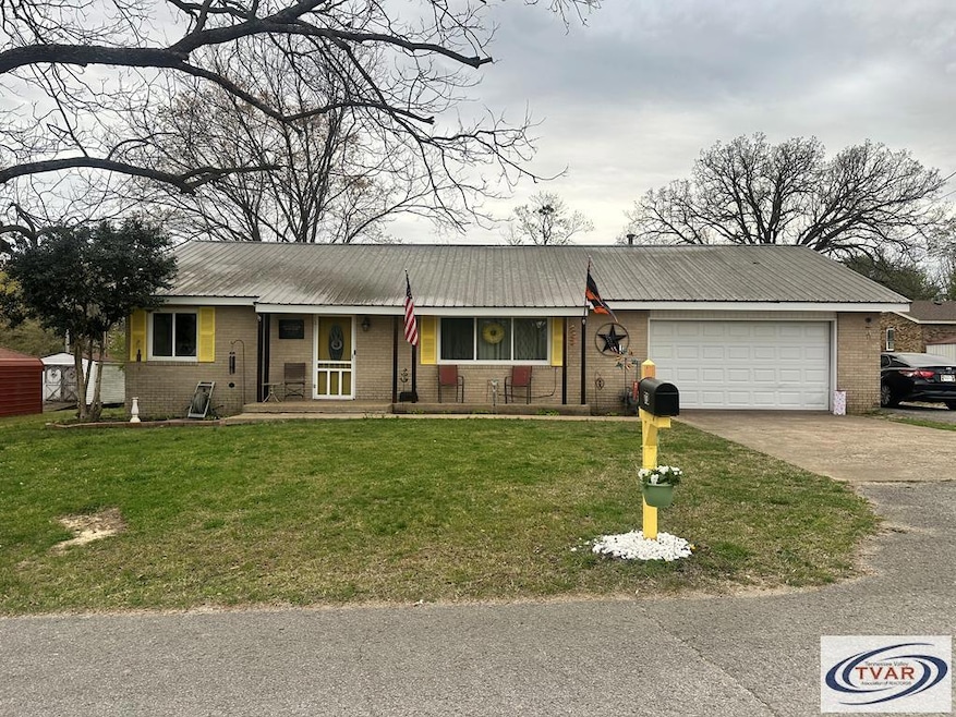 73 N Reynolds St, McKenzie, TN 38201 - photo 1