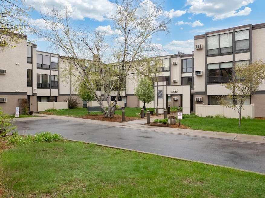4530 Park Commons Dr unit 123, Saint Louis Park, MN 55416 - photo 1