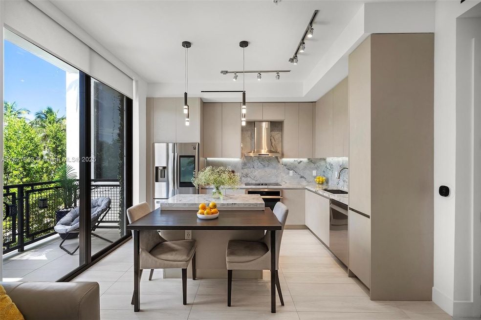 1030 15th St unit 213, Miami Beach, FL 33139 - photo 1