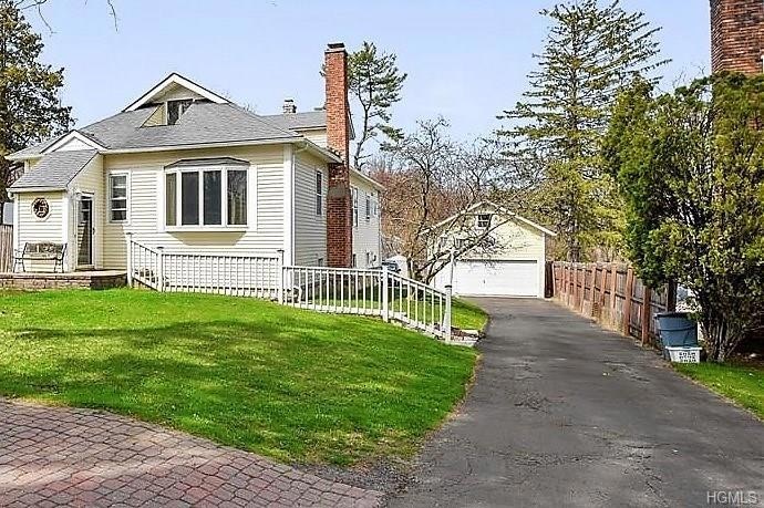 2104 Crompond Rd, Yorktown Heights, NY 10598 - photo 1