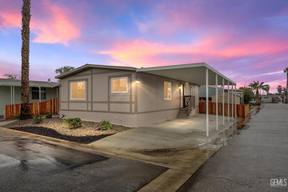 294 Florence Ln, Bakersfield, CA 93308 - photo 1