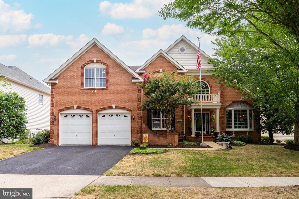 43260 Valiant Dr, Chantilly, VA 20152 - photo 1