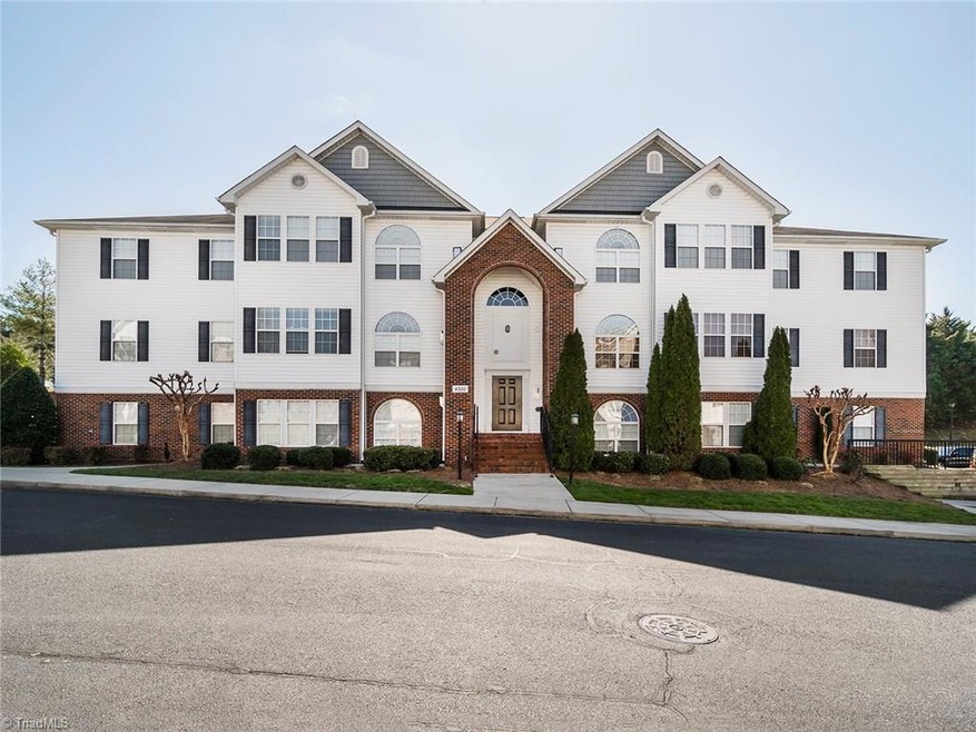 Welcome to this 2BR/2BA condo!! The home is on the 3rd floor offering beautiful vaulted ceilings, patio area with storage closet and more!
