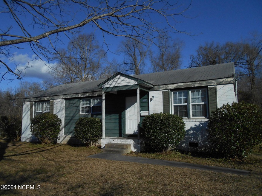 500 Sioux Dr, Jacksonville, NC 28540 - photo 1