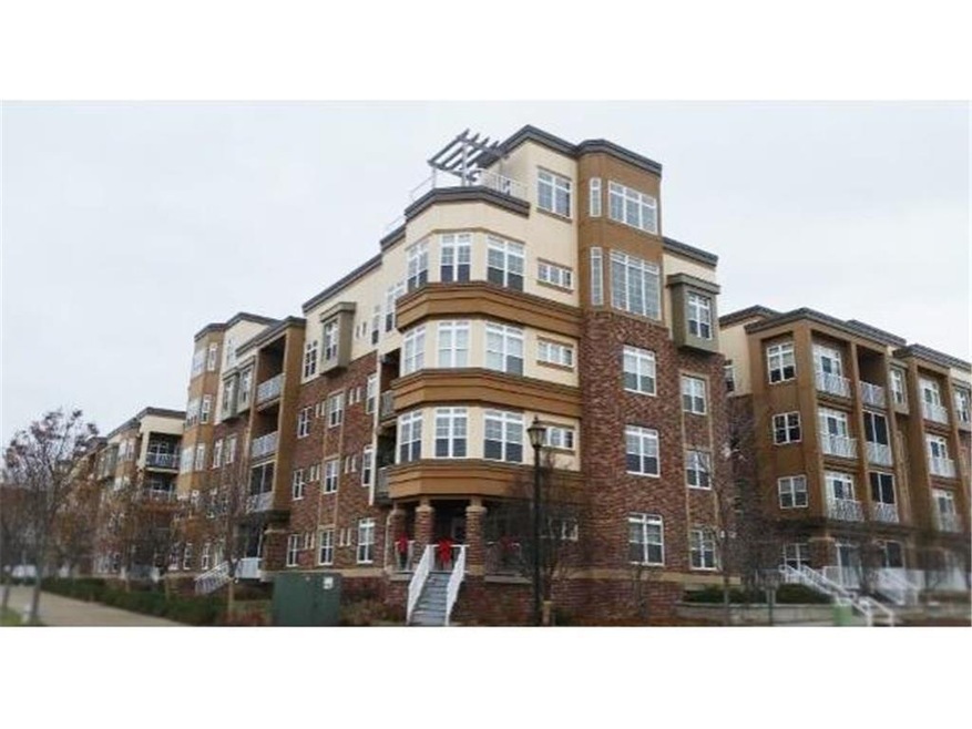 Welcome to Silver Lake Village Condos in St. Antho