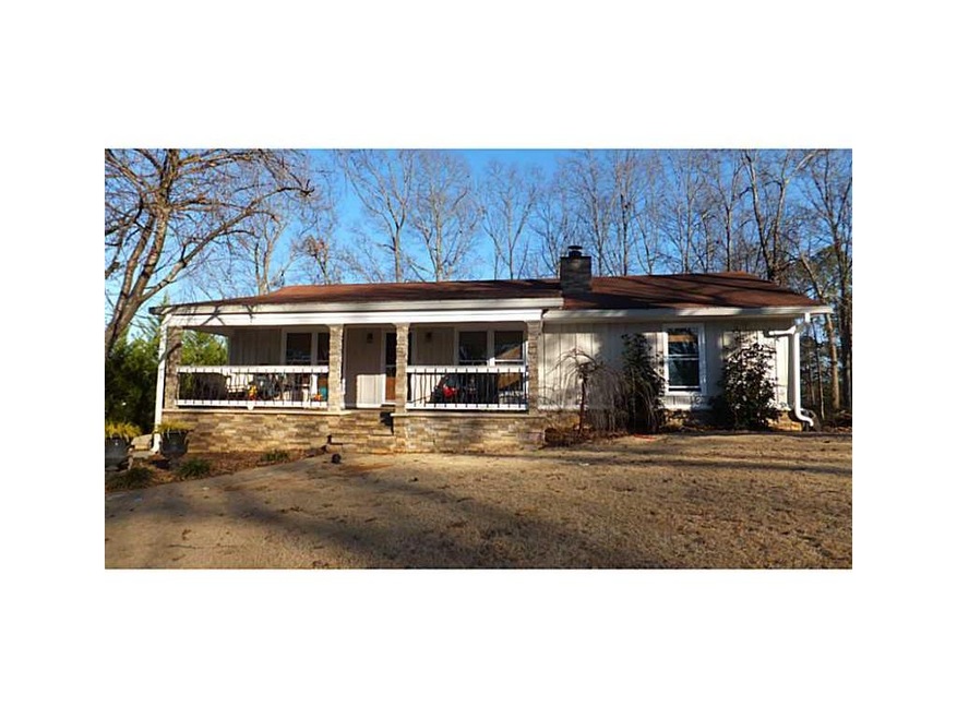 Exterior Front. Gorgeous ranch in Lassiter distric
