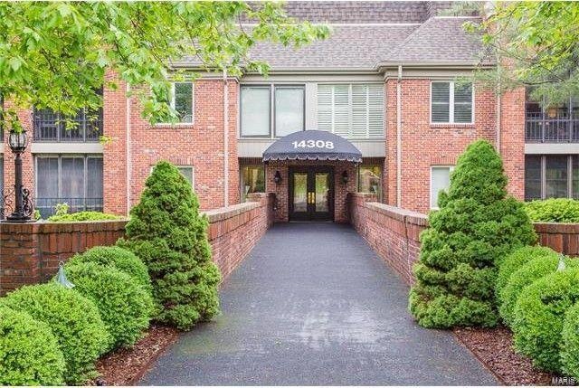 Welcome to this beautiful Conway Meadows Condo!