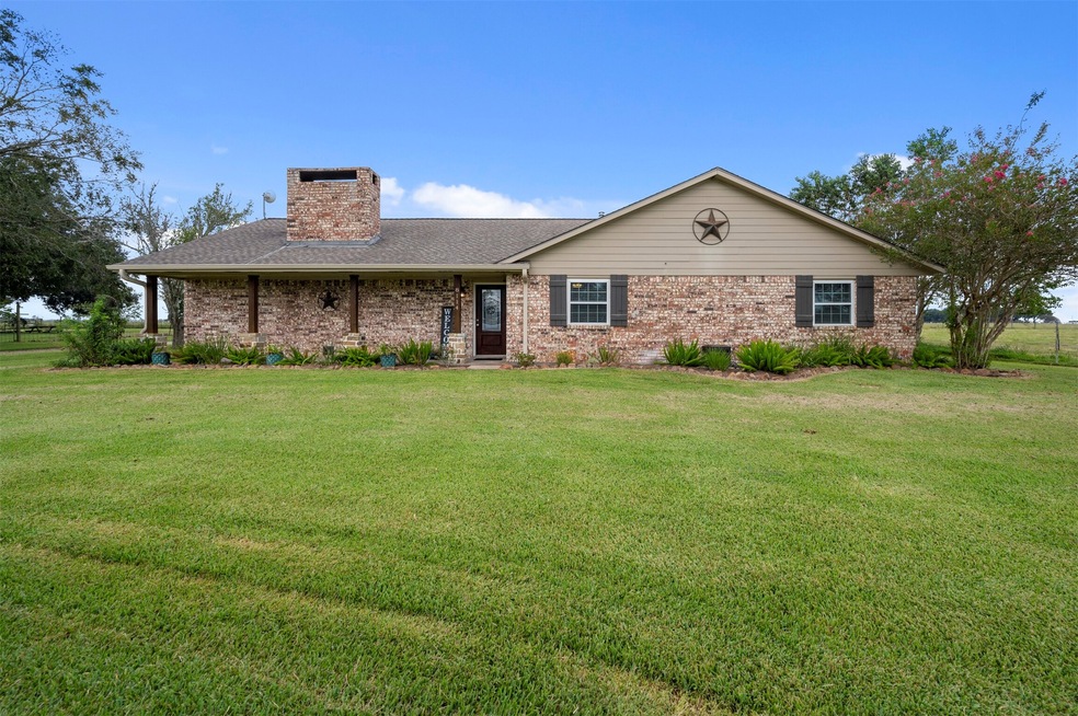 8114 Williams School Rd, Needville, TX 77461 - photo 1