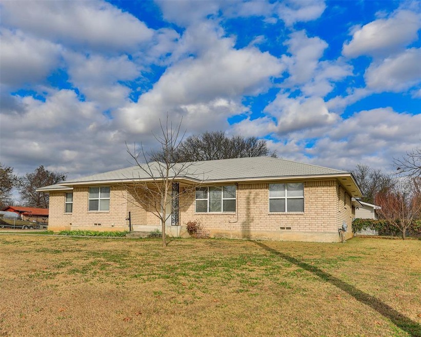 1540 1/2 Burns City Rd, Gainesville, TX 76240 - photo 1