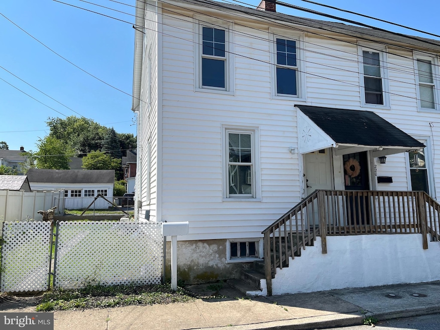 218 William St, Downingtown, PA 19335 - photo 1