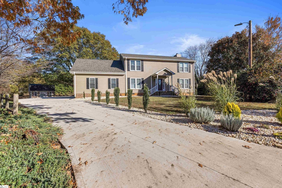 225 Hawkins Creek Ct, Greenville, SC 29609 - photo 1