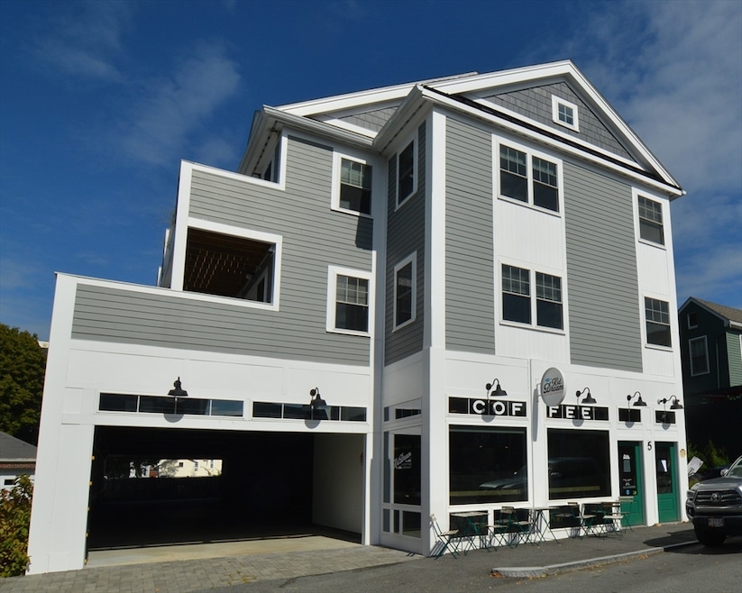 For Rent $2,200/month