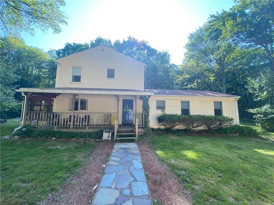 116 Money Hill Rd, Chepachet, RI 02814