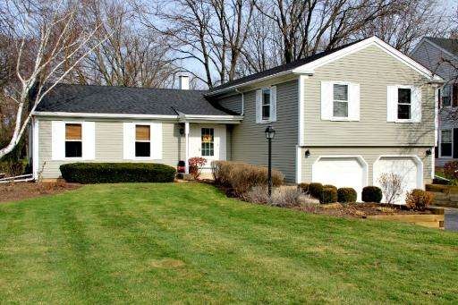 1015 Lexington Ln, Batavia, IL 60510 - photo 1